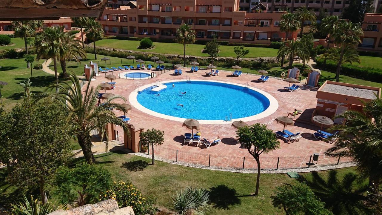 Casares Del Sol Penthouse Apartment Exterior photo